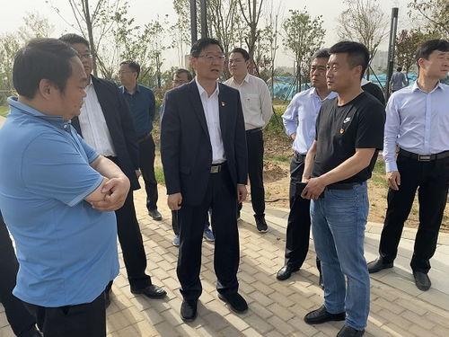 瓜州县今日猪价行情走势,稳步上涨，养殖户信心倍增