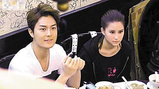 爆料千金吃瓜,揭秘娱乐圈幕后风云