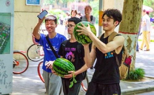 南宁吃瓜爆料大学,吃瓜爆料，大学生活大揭秘