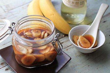 黑醋玲珑肉佐密瓜怎么吃,黑醋玲珑肉佐蜜瓜的独特食用指南