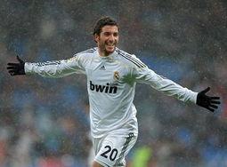 今日星辰伊瓜因,今日足球之星闪耀光芒