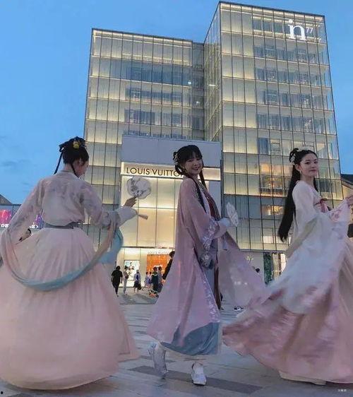 汉服吃瓜爆料大全最新,揭秘汉服吃瓜爆料大全背后的故事