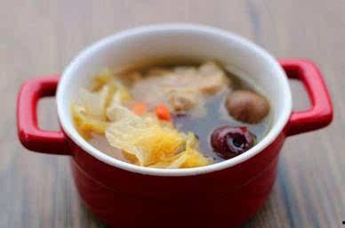 黑蜜瓜可以煲瘦肉汤吃吗,营养美味两不误的养生佳品